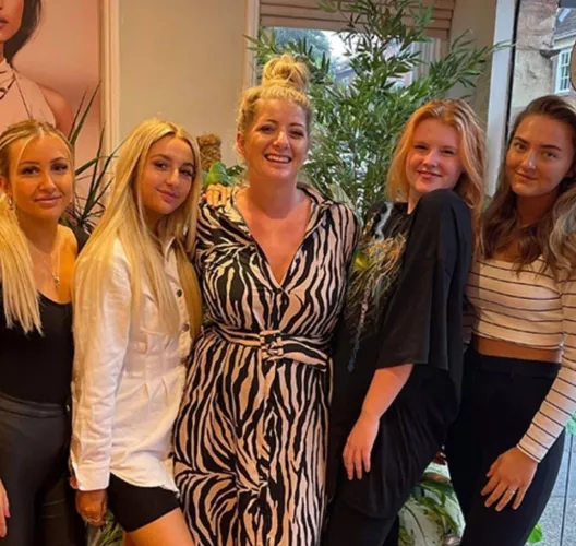 [5] milf in the middle