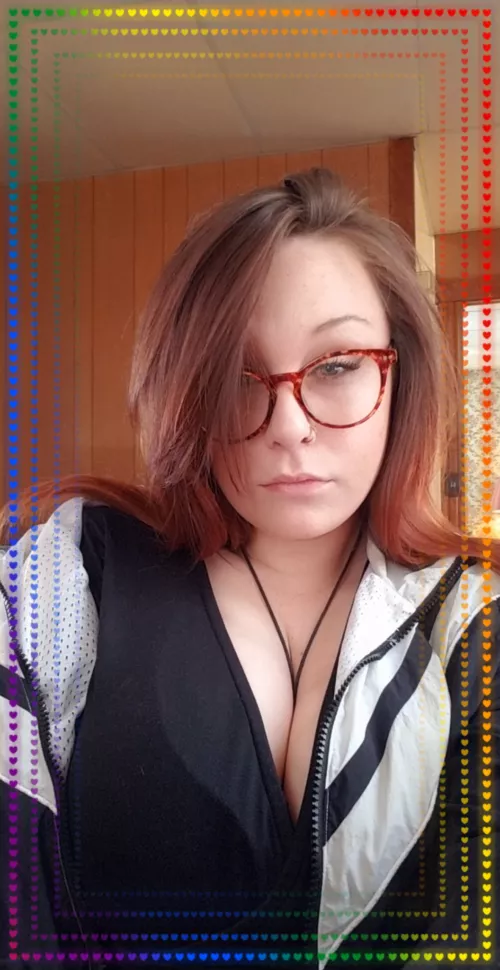 5 minutes into freckles & chill, and I give you this look: 5 minutes into freckles & chill, and I give you this look: