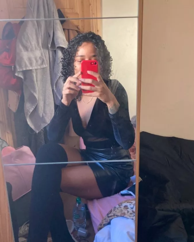 50% savage, 50% hotness 🔥