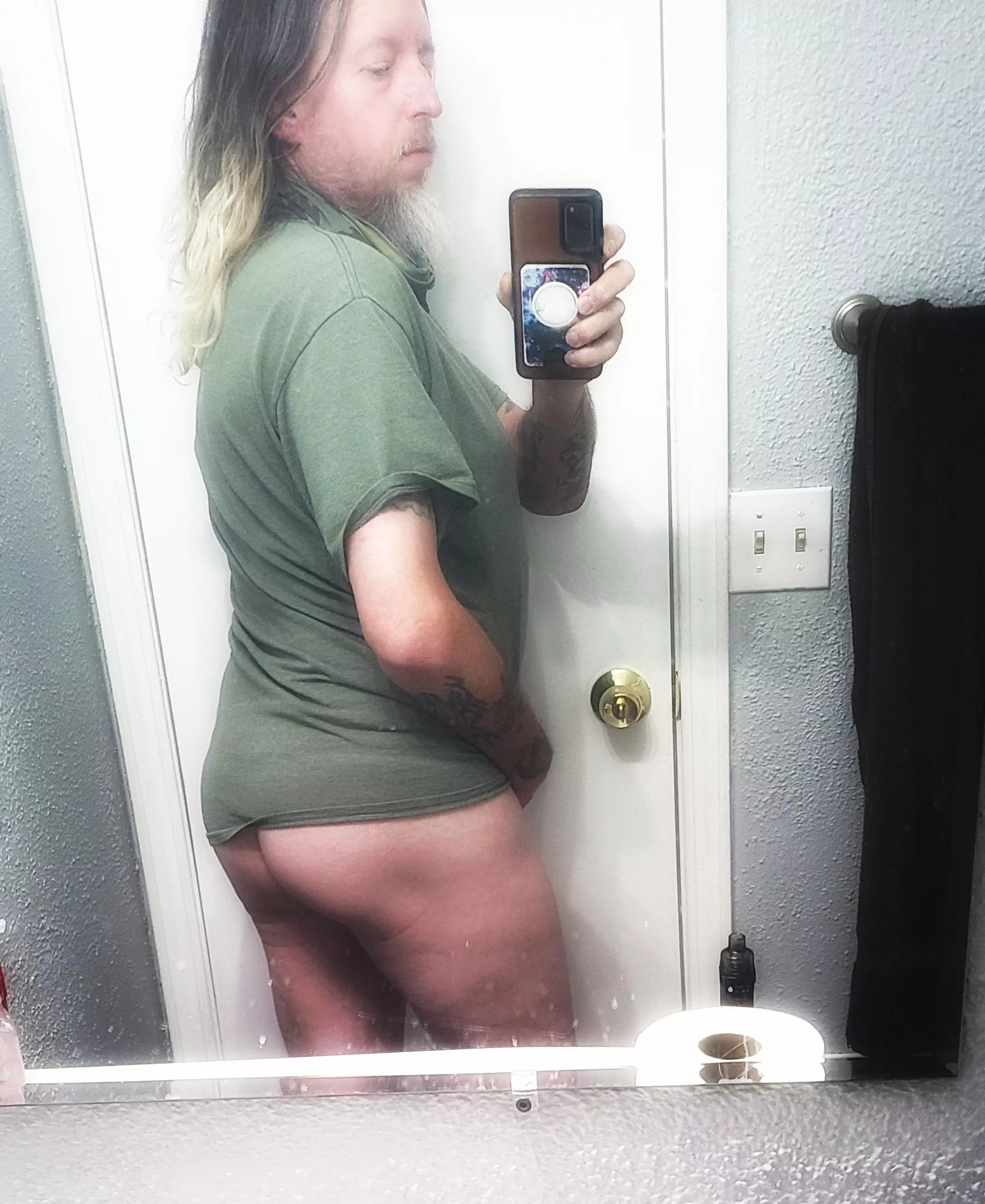 51 m, showing my ass