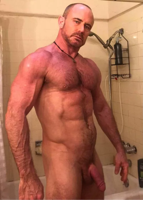 [52] m Palm Springs looking for masculine hairy daddies this week for IBC, hit me up studs!
