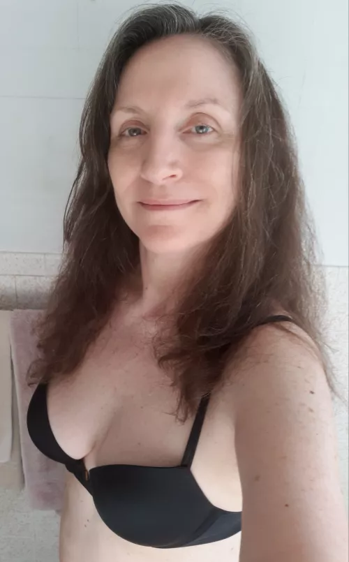 53 granny lost bet bra/ face for a few minutes 53 granny lost bet bra/ face for a few minutes
