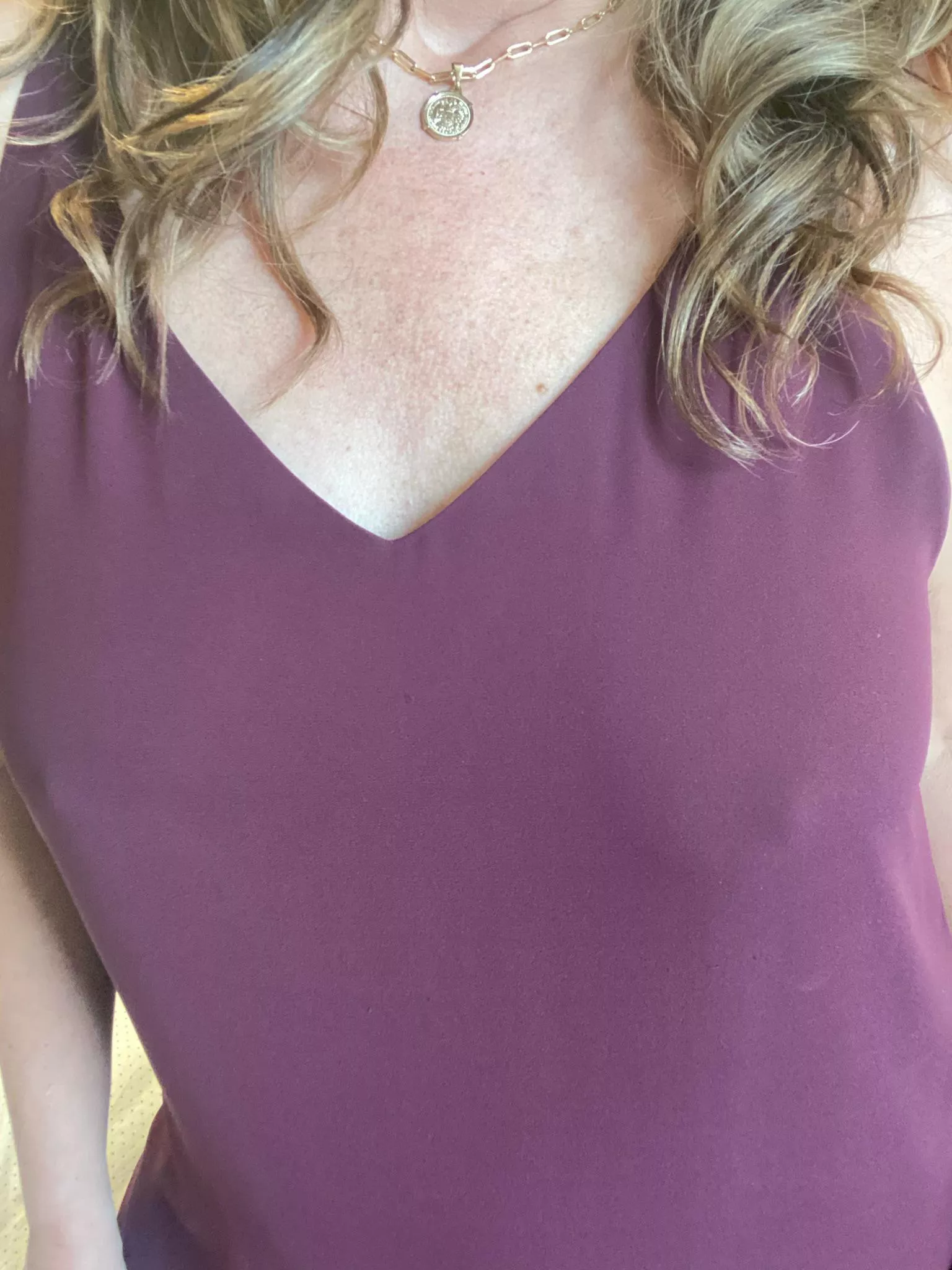 54yo Exec purple pokies at the office 54yo Exec purple pokies at the office
