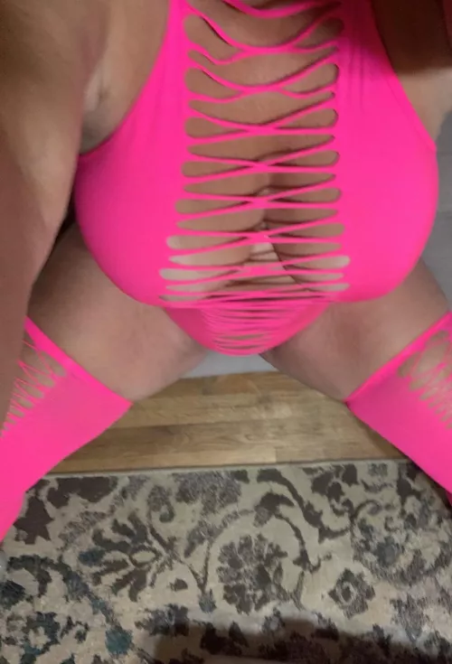 60 (F) Your view as I suck your cock!