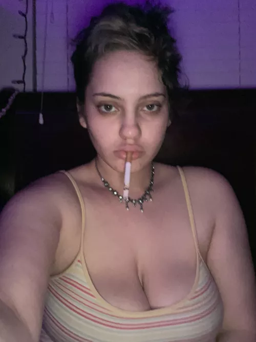 6:16 am and still awake… needed a smoke 🧚🏼‍♀️🖤