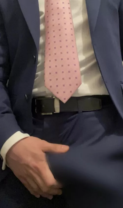 6’3 180 college lacrosse player. Just turned 19. Currently pledging a frat so suit, white shirt, and tie every day