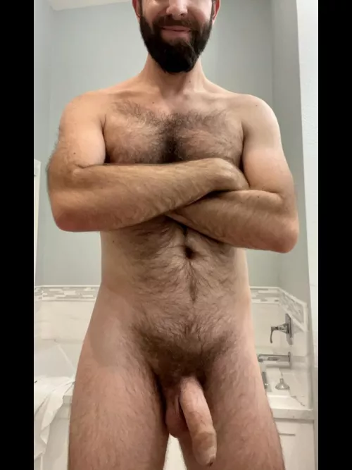 6โ5โ and 200 lbs. Iโm just a big softie.