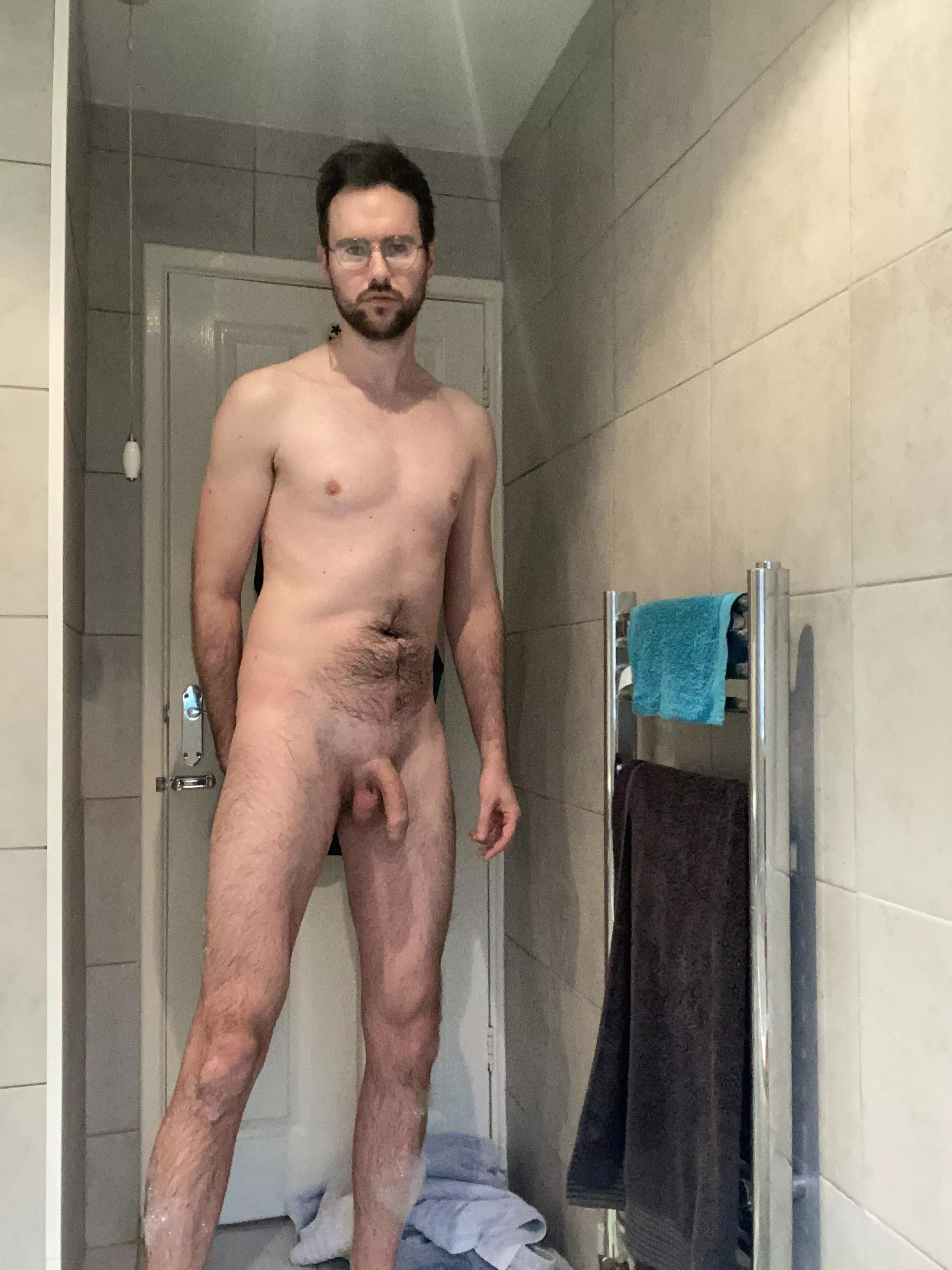 6’5 and dominant. Who wants to get me hard?