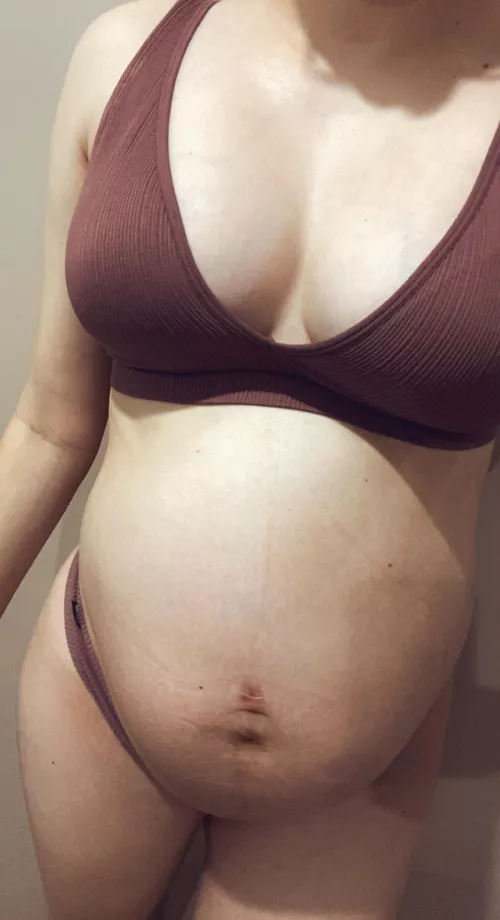 7 Month Pregnant Panties!!! ✨$35 for 24 hour wear! ✨💋Add ons available! Message me to get your spot before they fill up!!! [selling]