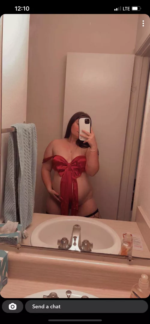 7 months pregnant