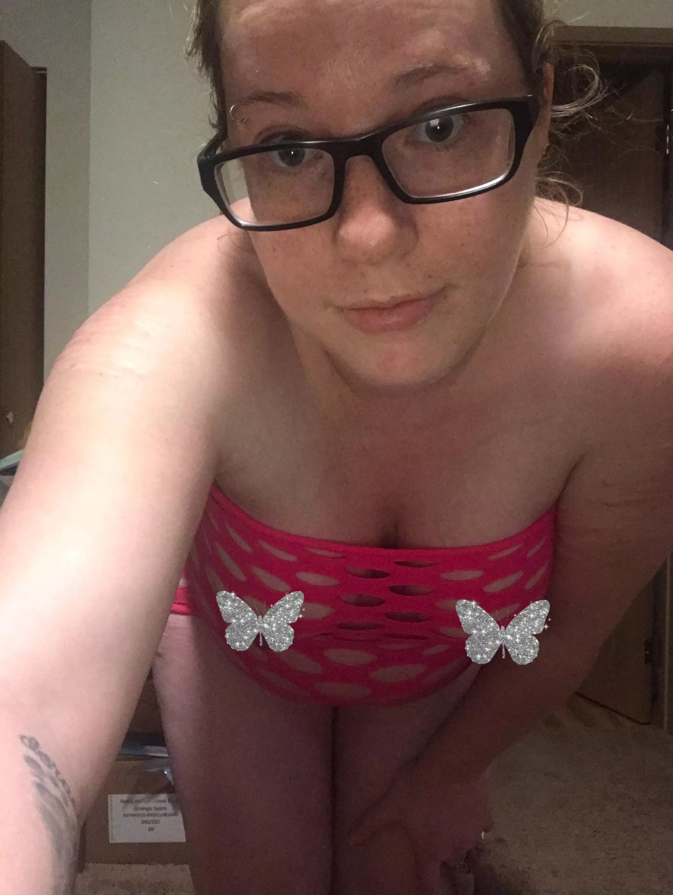 8 months preggo, would you still fuck me? 8 months preggo, would you still fuck me?