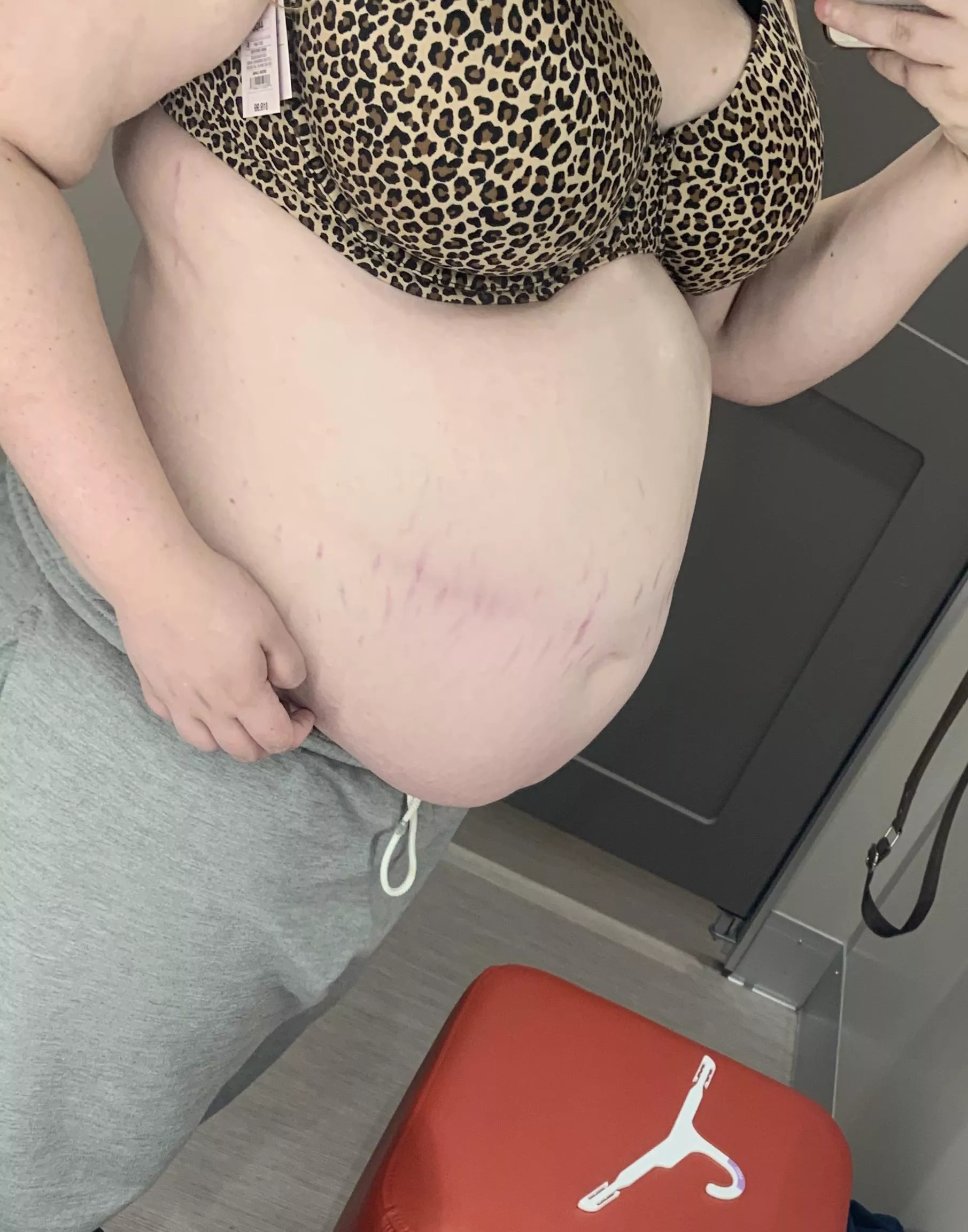 8 months pregnant, would you fuck? 8 months pregnant, would you fuck?