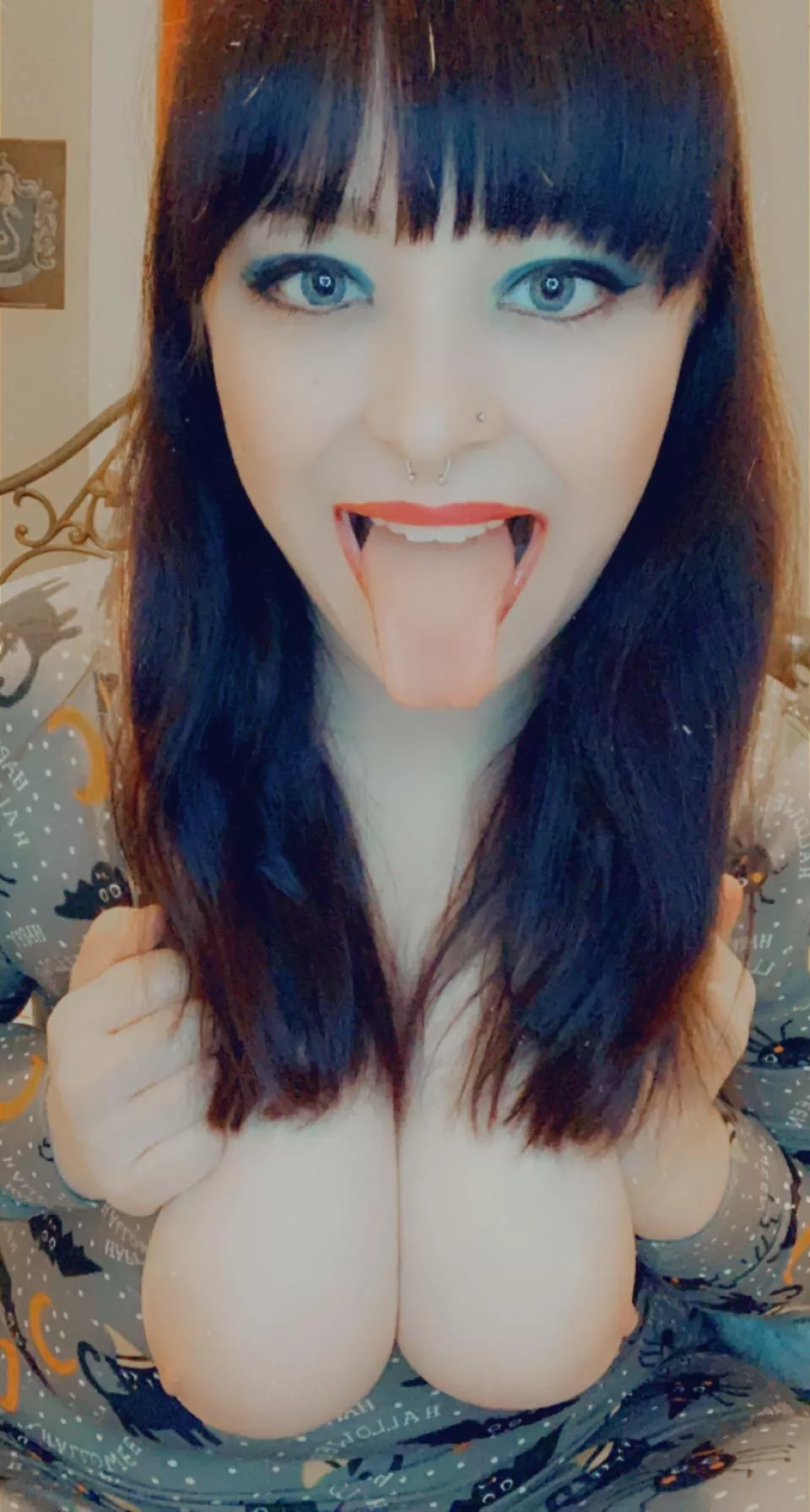 9 spots left for my OnlyFans sale! 50% off for the first month! Cum watch me play! Link in comments.