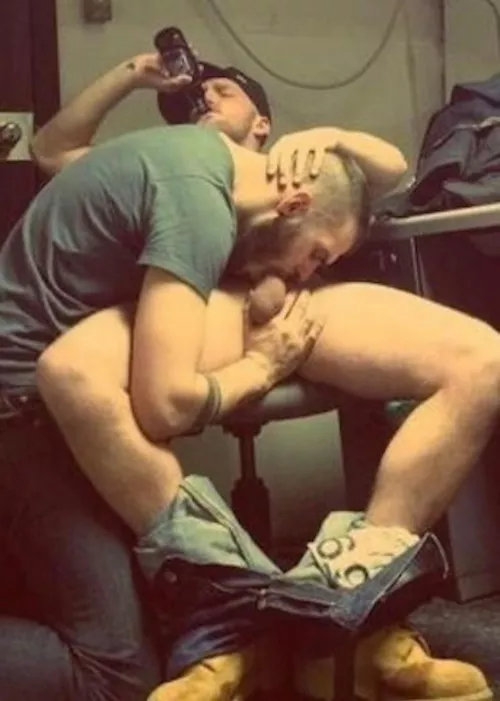 A beer and a brojob ?