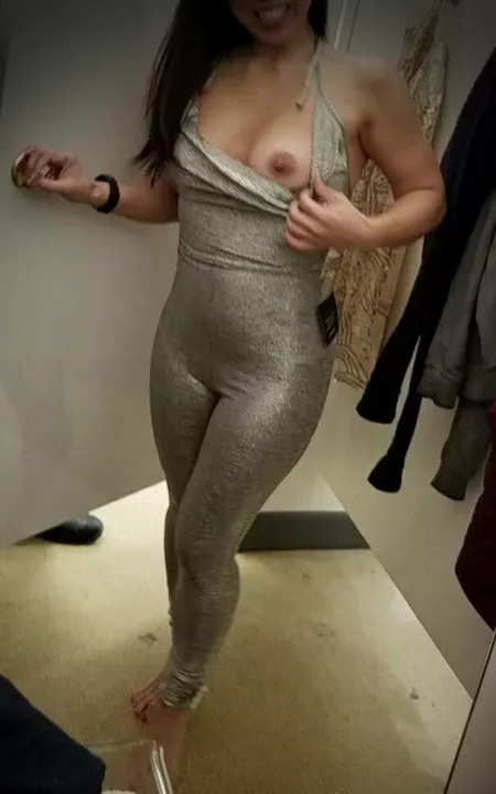 a bodysuit flash...SexyAsian a bodysuit flash...SexyAsian