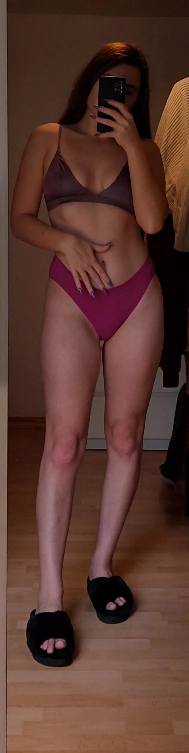 A caged loser like you doesn't deserve to have sex You're only useful for me by Serving me So stop wasting my time already...