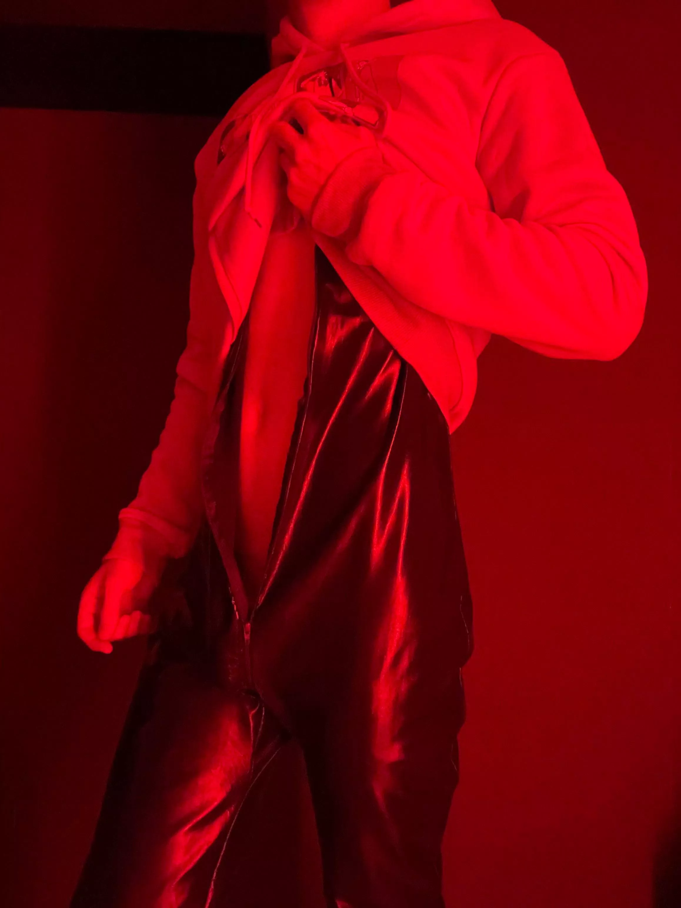 A cute catsuit hide behind an anime hoodie? Is there any other femboy weeb here?