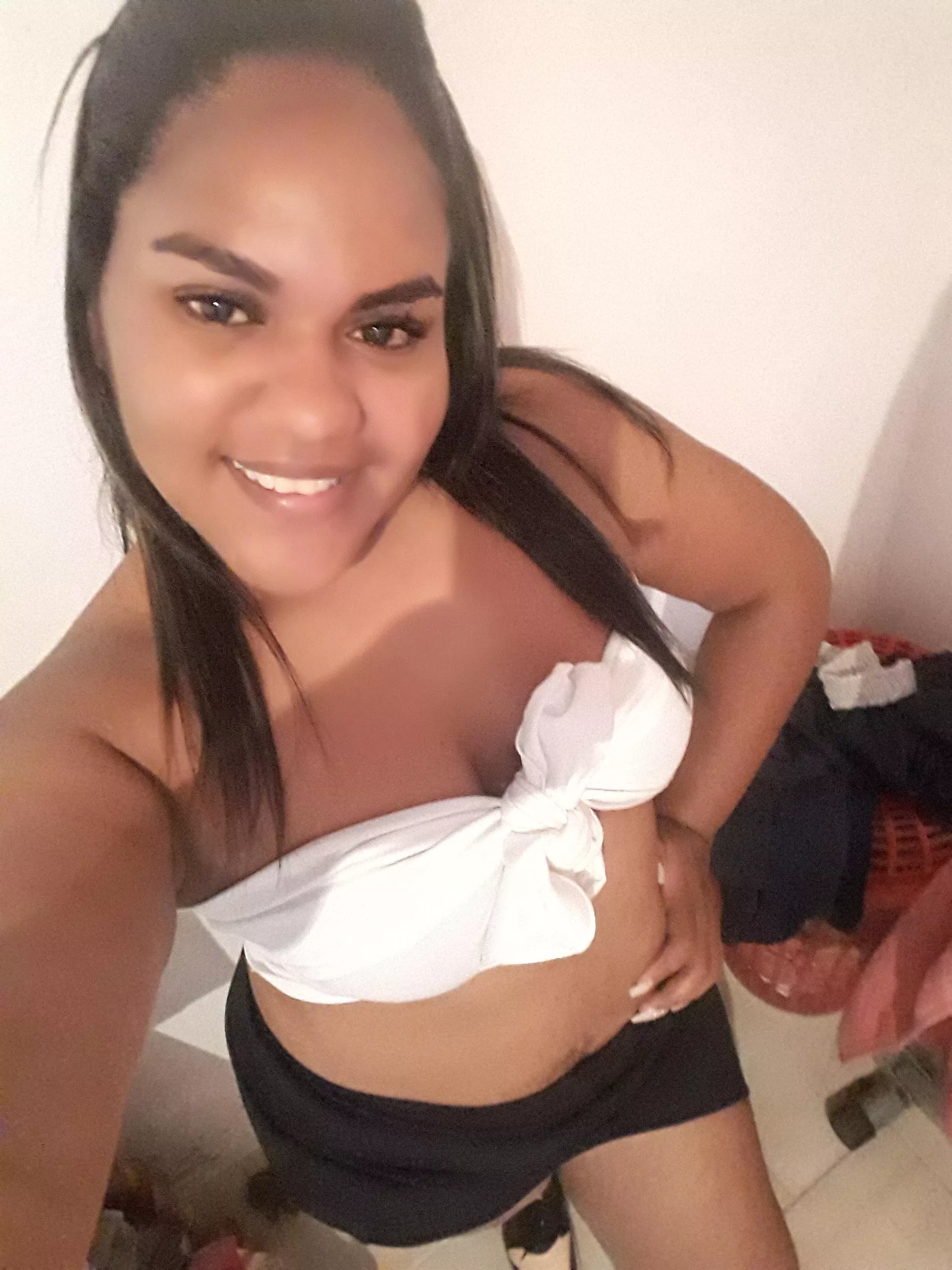 A feeder that helps me keep getting fat, I am obedient and I make any video A feeder that helps me keep getting fat, I am obedient and I make any video