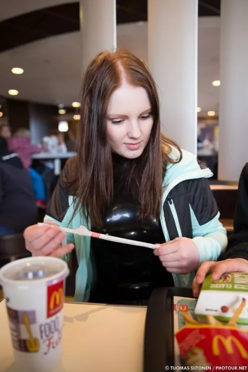 A girl's gotta eat (xpost /r/latexclothing) A girl's gotta eat (xpost /r/latexclothing)