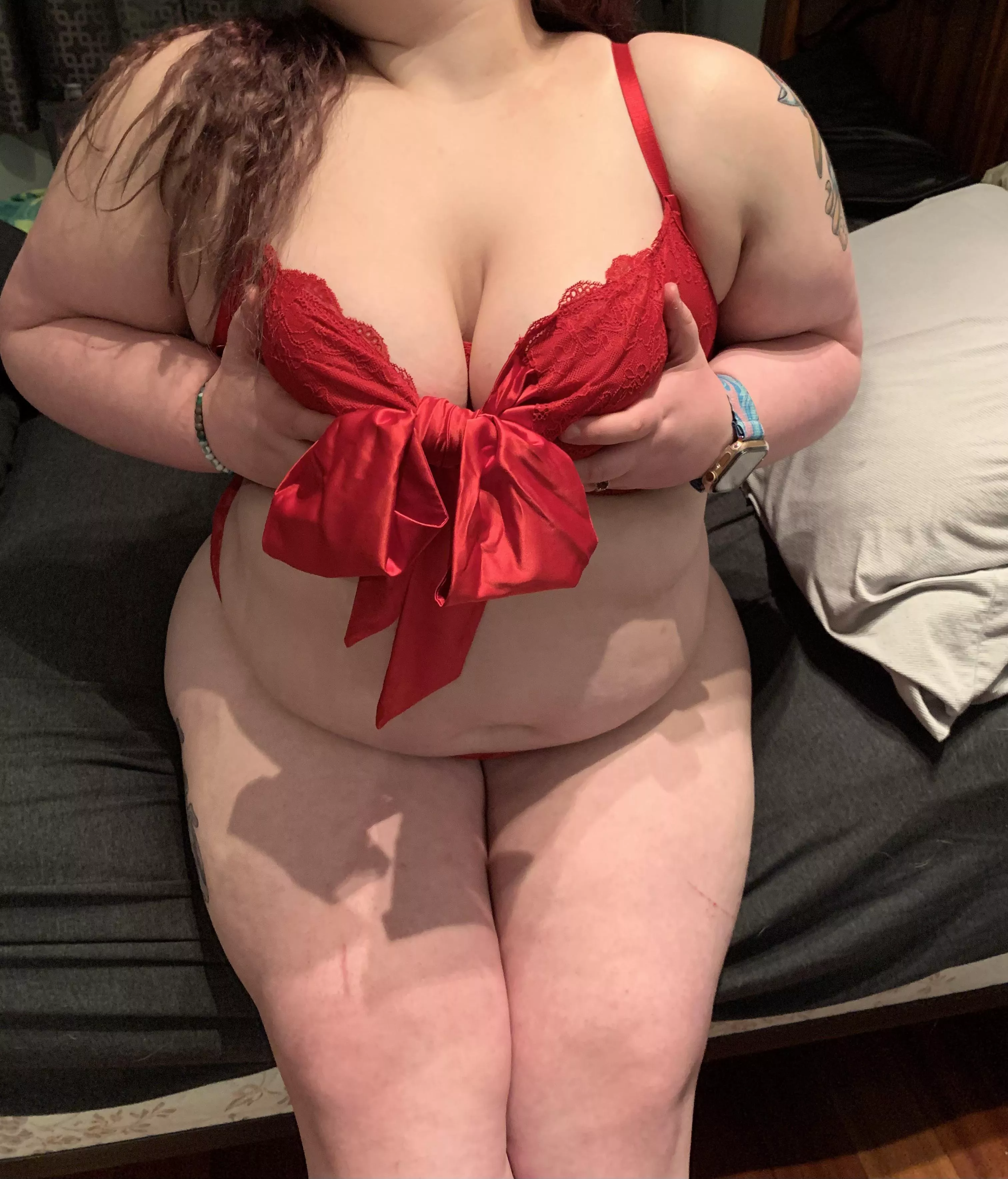 A good cumslut is always ready to be covered 💖