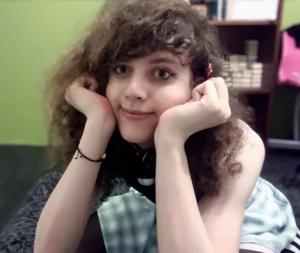 a goofy femboy to brighten your day! π»π a goofy femboy to brighten your day! π»π