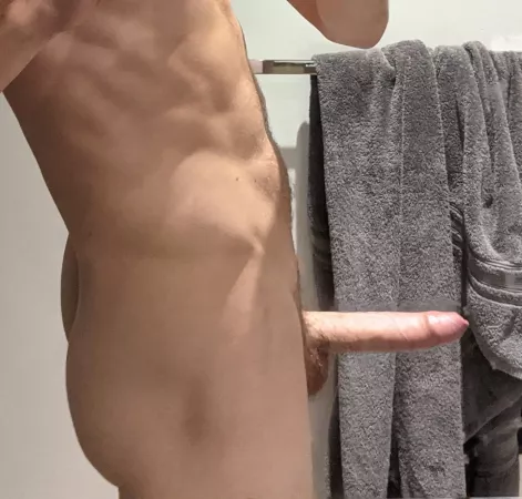 a hard on for my foreskin fans. Pms open ๐