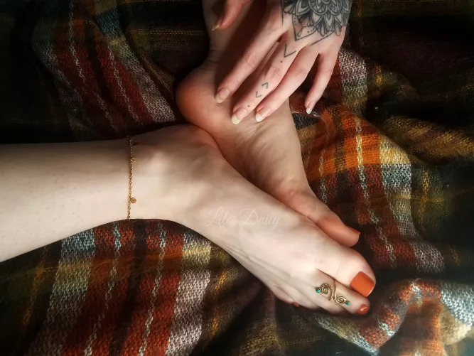 A lil sneak for you π€π©πͺ