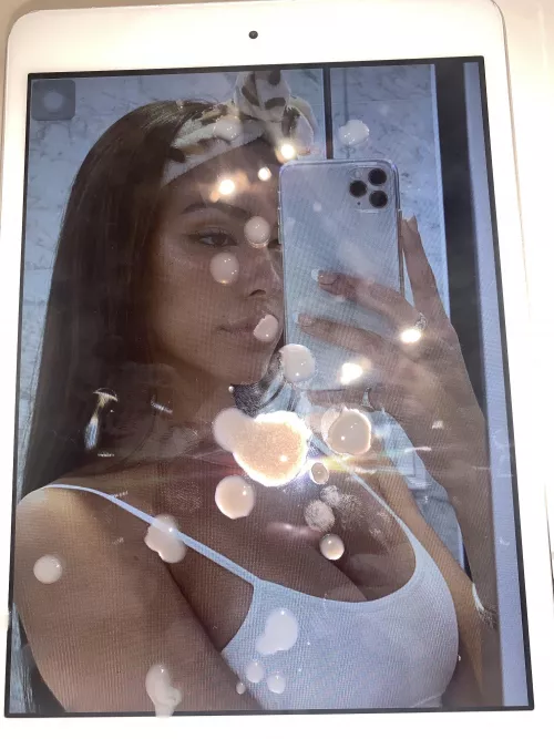 A little cum tribute for Madison Beer ð¥°