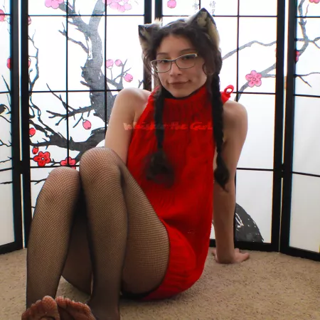 A little peek of toesies too A little peek of toesies too