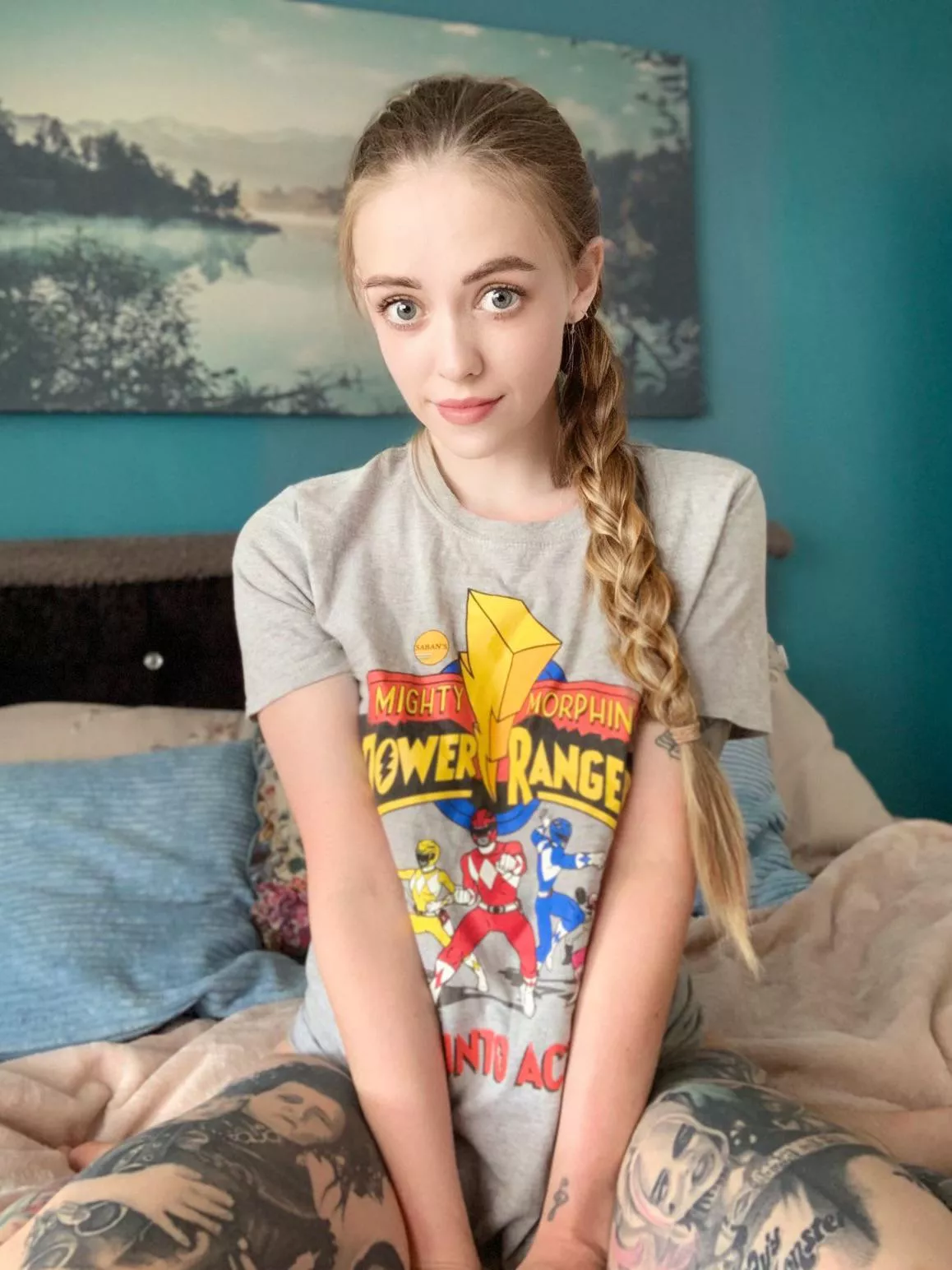 A little pic from my bed to yours 💝