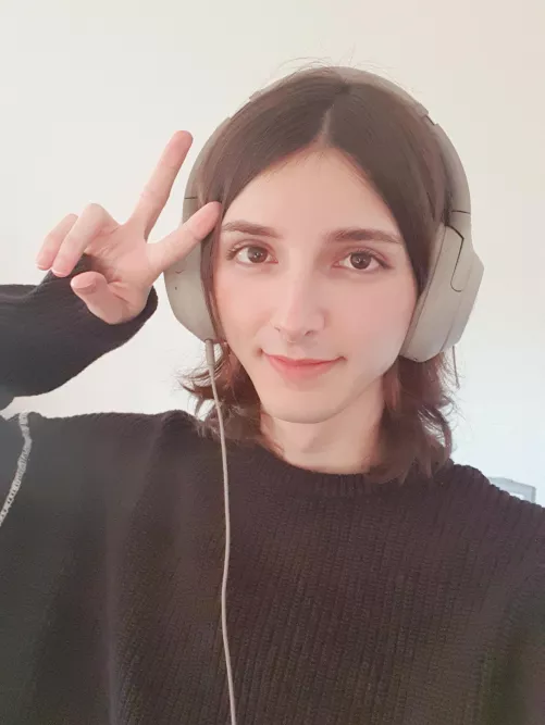 a little selfie :3 a little selfie :3