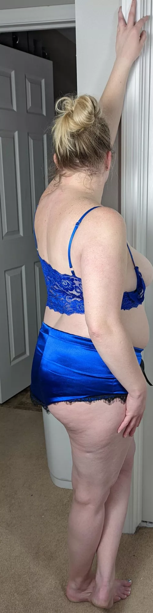 A little side view popping out today