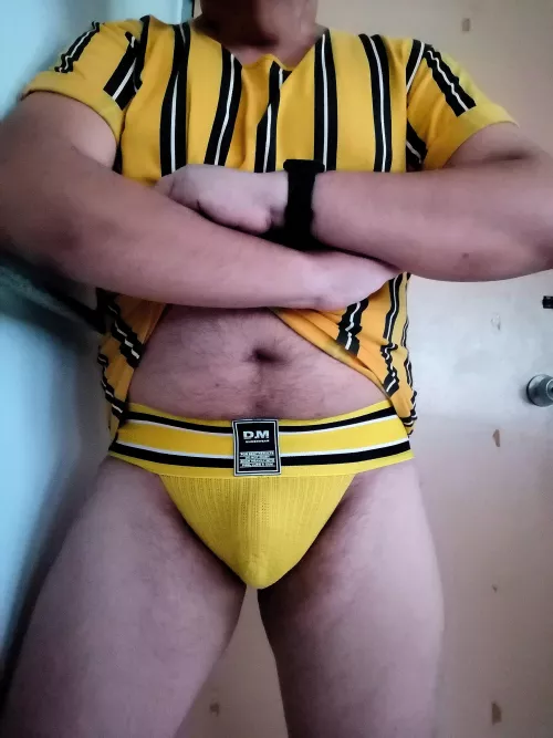 A matchy² bumblebee I am 🐝🐝🐝 Pt 1