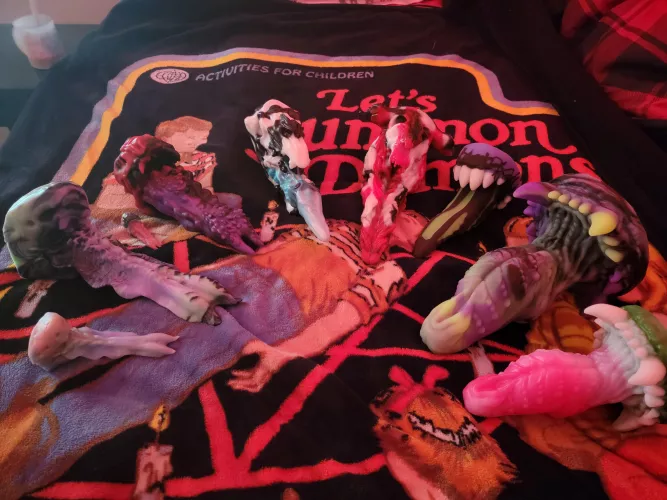 A more up to date Maw Monday pic 😋 still waiting on my Loki Slavermaw to come in, but here's everyone else!