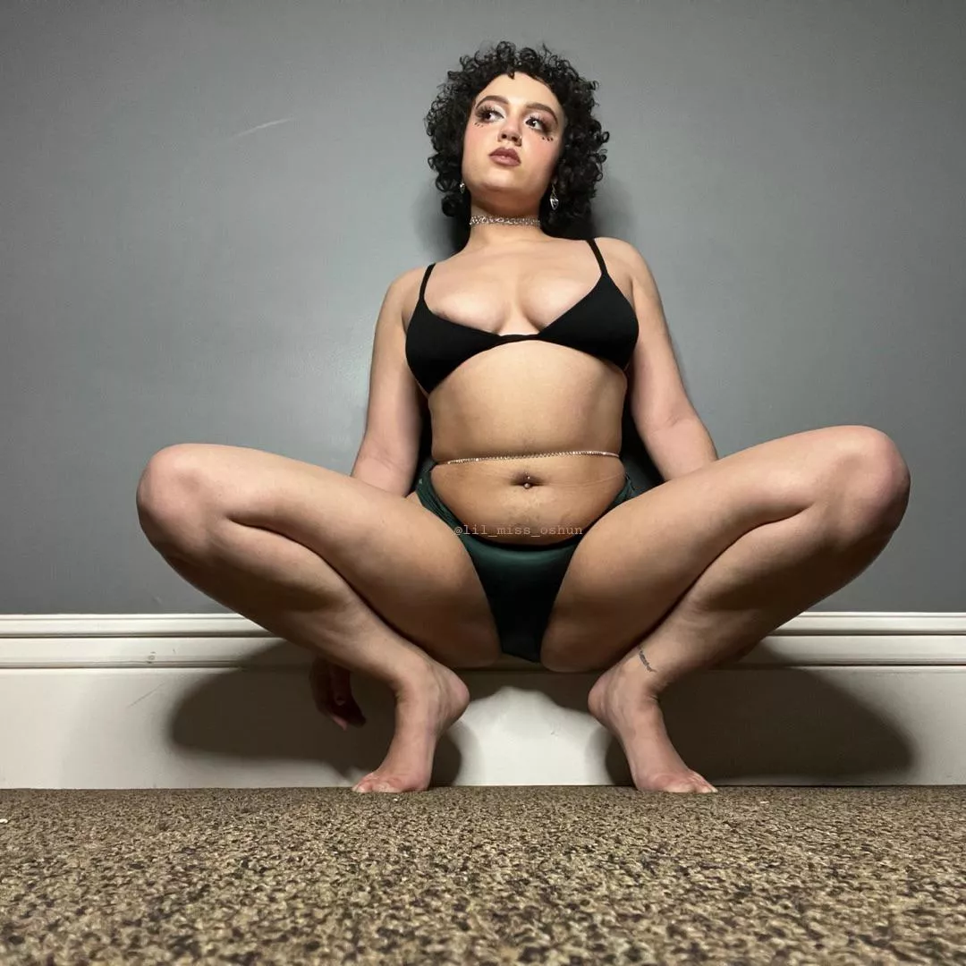 a new take on the old genuflect 🙏🏽🧚🏽