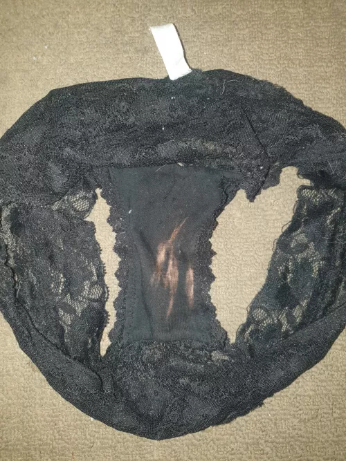 A pair of my girls panties her sweet pussy has bleached ๐คญ