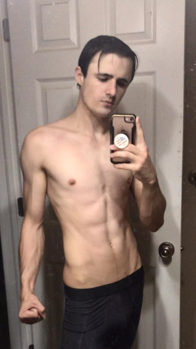 A preview of my workout progress since I’ve acquired a weight set 😎. I’m going to be looking even better in a month.