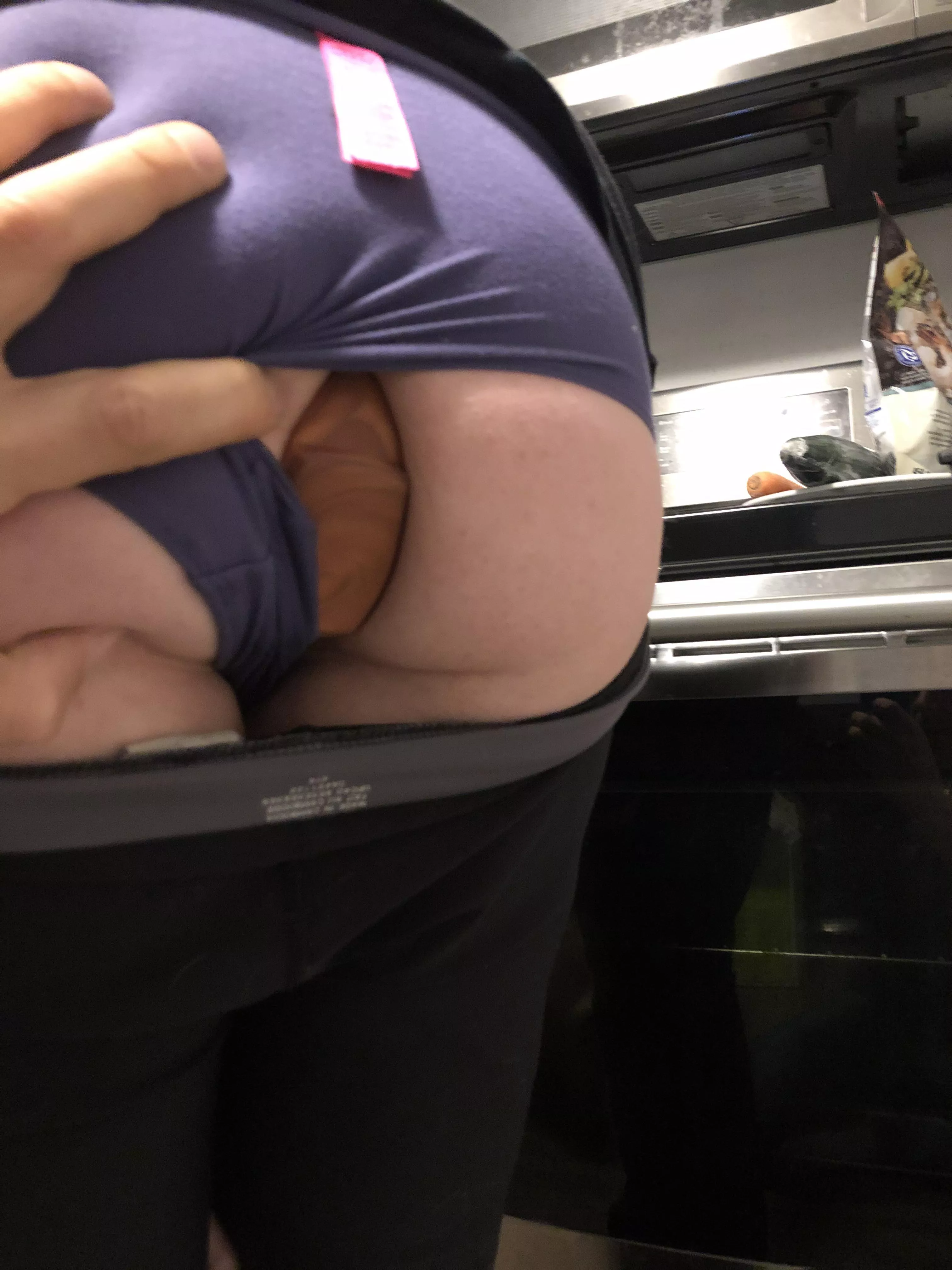 A quick check if she's really wearing her plug 24/7