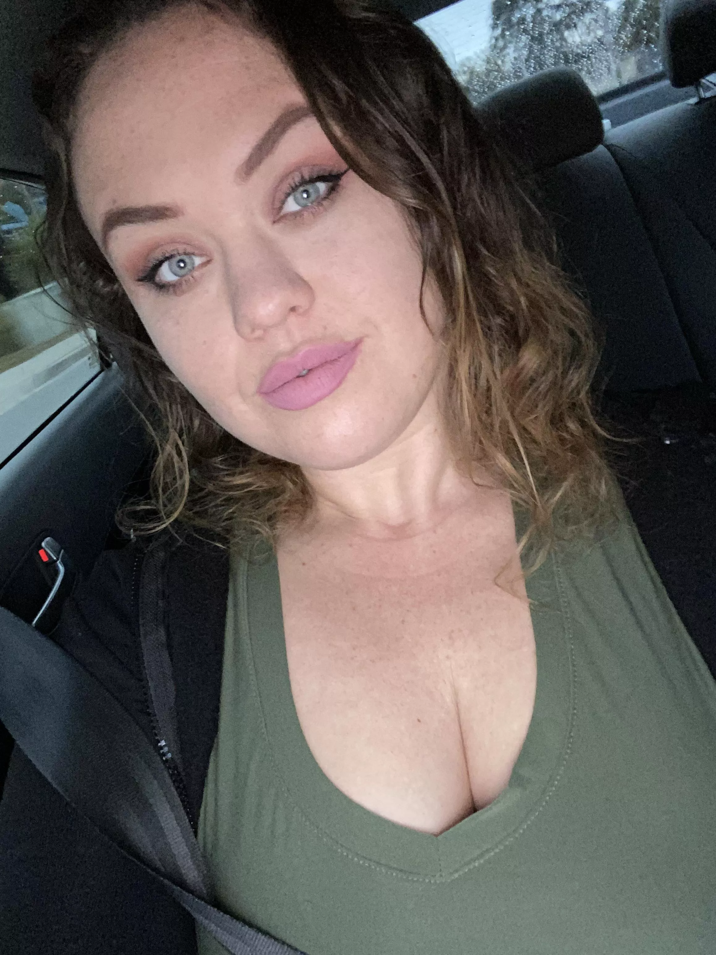 A real milf and a slut at night 😈 A real milf and a slut at night 😈
