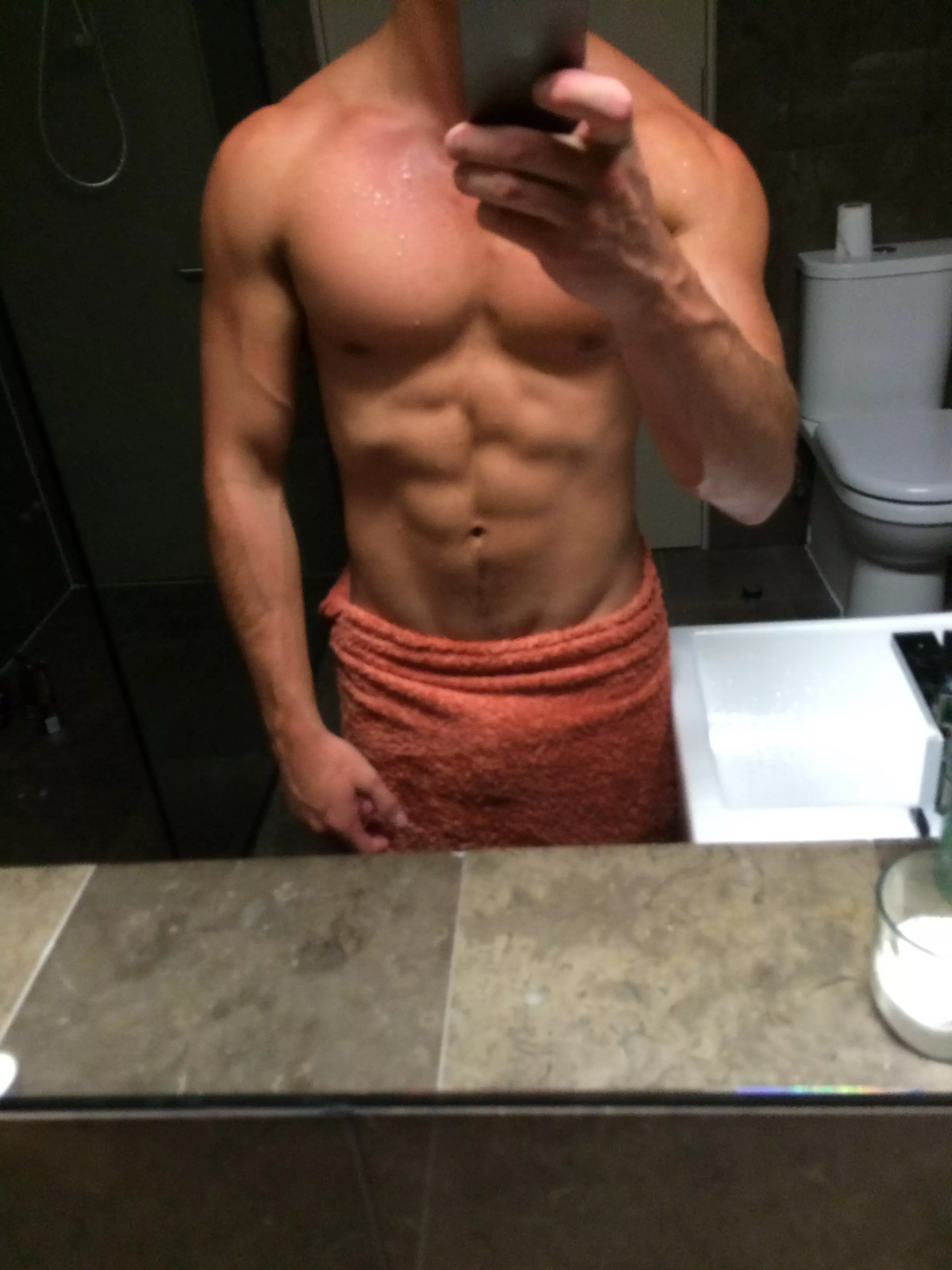 A relaxed forearm can still be aesthetic in its own way ??