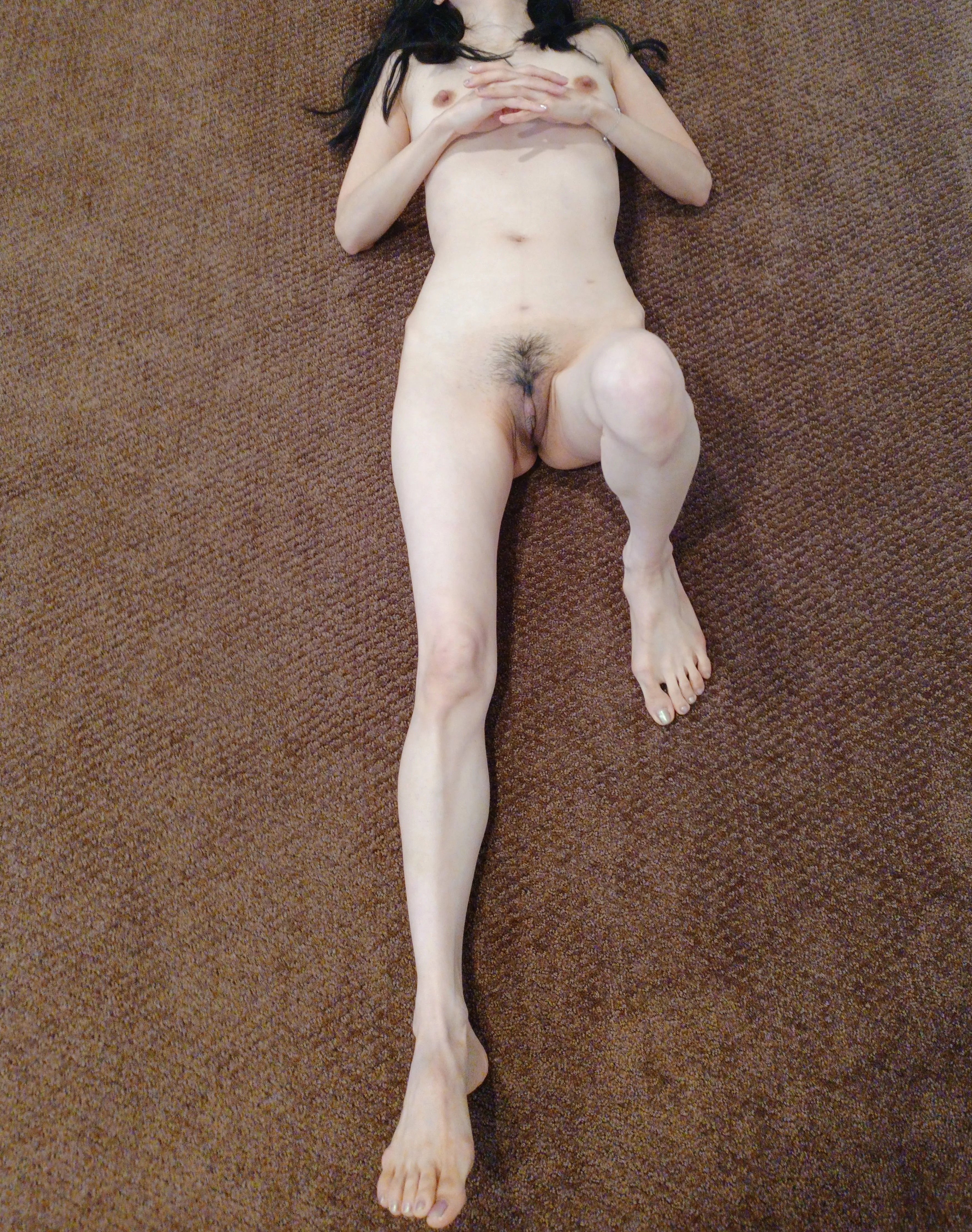 A simple yet elegant pose on the carpet (F) [OC]