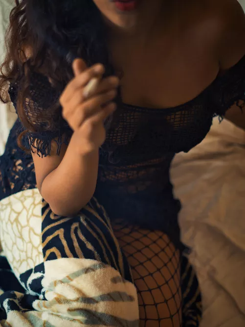 A smoking, chilling and cuddling kinda day 💕 [f] 🥰 are you fucking hard for me?