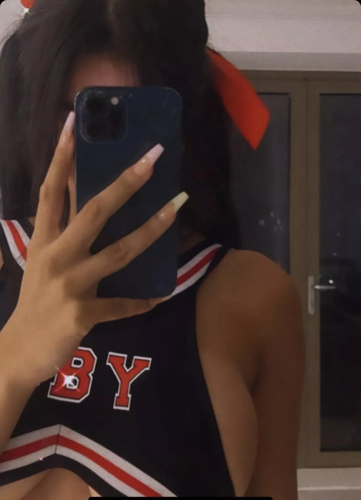 A sneak preview of my Halloween outfit for tonight. Any guesses what I’m going as?