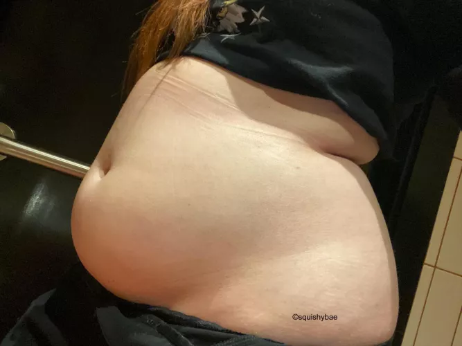 A stuffed belly is a sign of a greedy girl 🐷