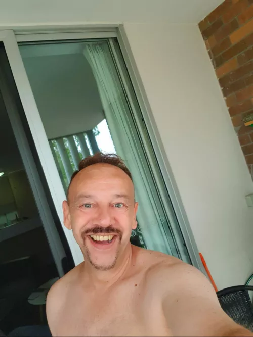 A very different, somewhat difficult Christmas for me this year, but still managing to smile. (54) Gay Male from Brisbane, Australia. Wishing you all a very Merry Christmas 🙏🎄❤😘