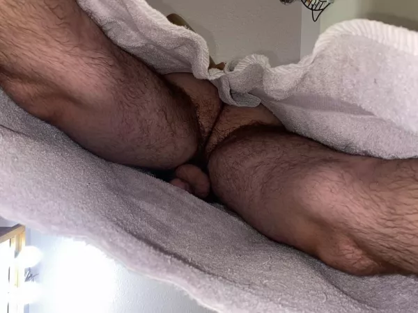 A view up my towel ππ