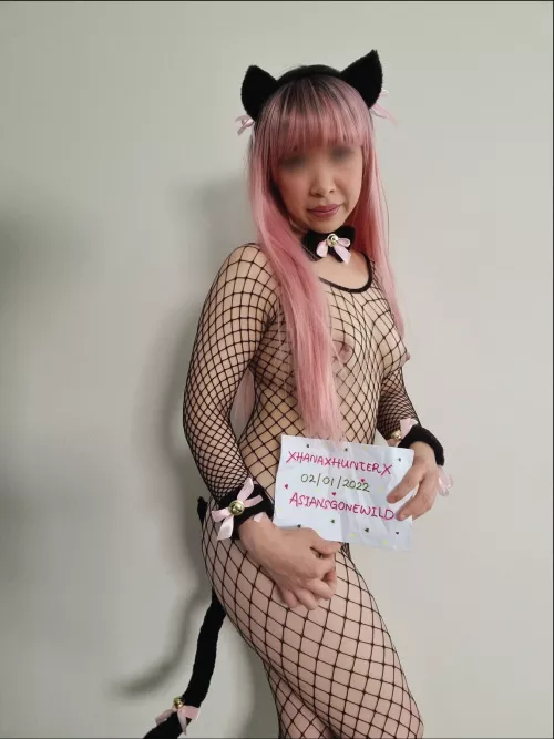 A wild CAT GIRL has appeared...NOW, can you make me PURRRR?