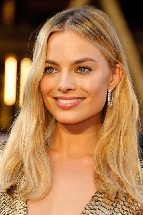 Absolutely leaking for Margot Robbie if someone can rp as her real quick to finish me off