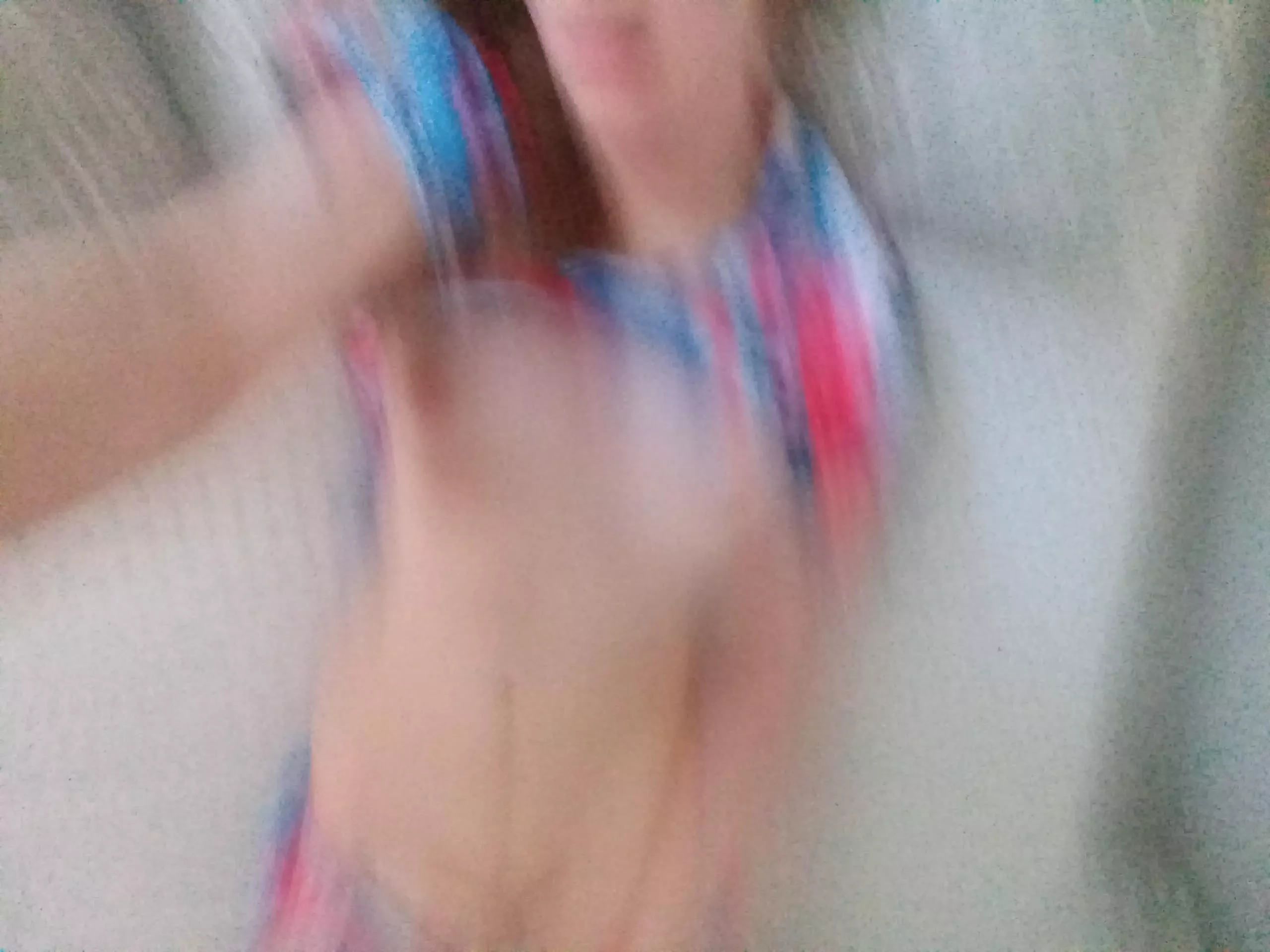 Accidentally moved my phone too early before the camera took the pic and got this blurry mess đ Accidentally moved my phone too early before the camera took the pic and got this blurry mess đ