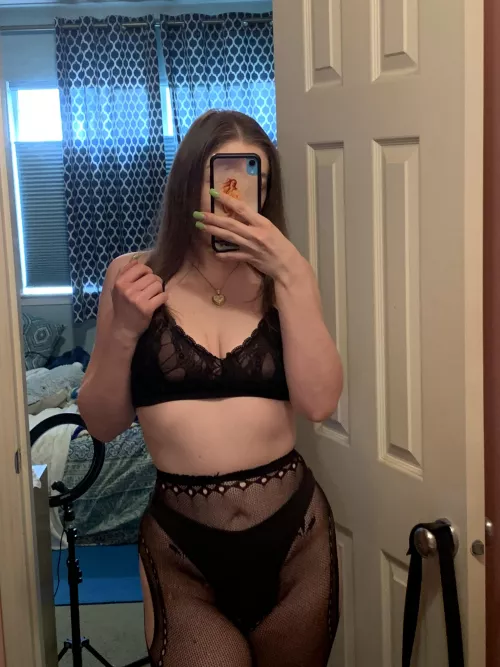 Add Me ? I do Customs??? sapphirespins ? [F4A] [F24] [OC]